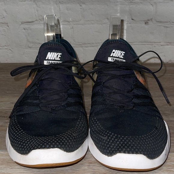 NIKE FREE MEN\'S TRAINING / RUNNING SHOE SIZE 10 main image 15